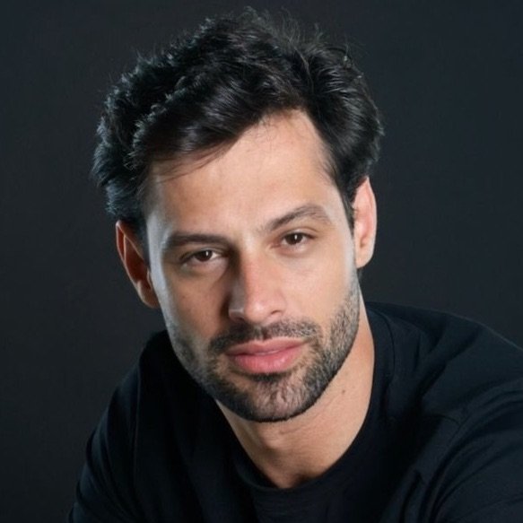 Jheison Oliveira, hair stylist, no Studio W Ribeirão Preto